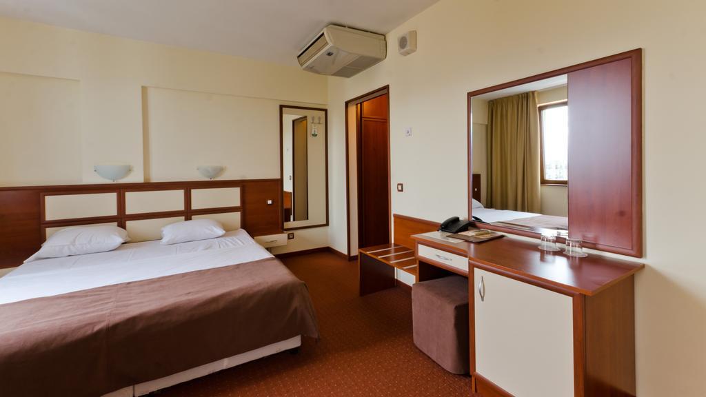 Nadejda Hotel Sofya Dış mekan fotoğraf