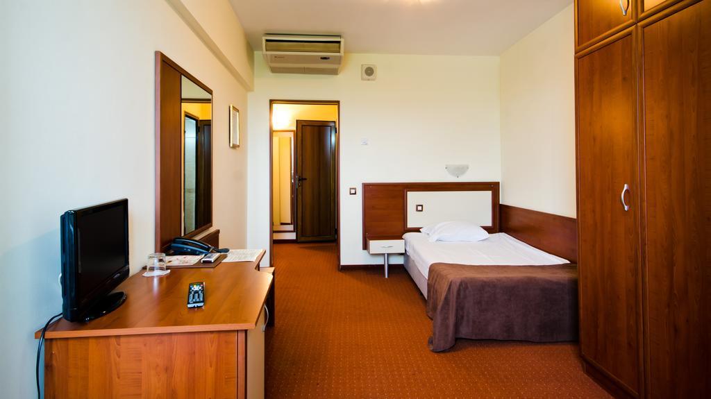 Nadejda Hotel Sofya Dış mekan fotoğraf