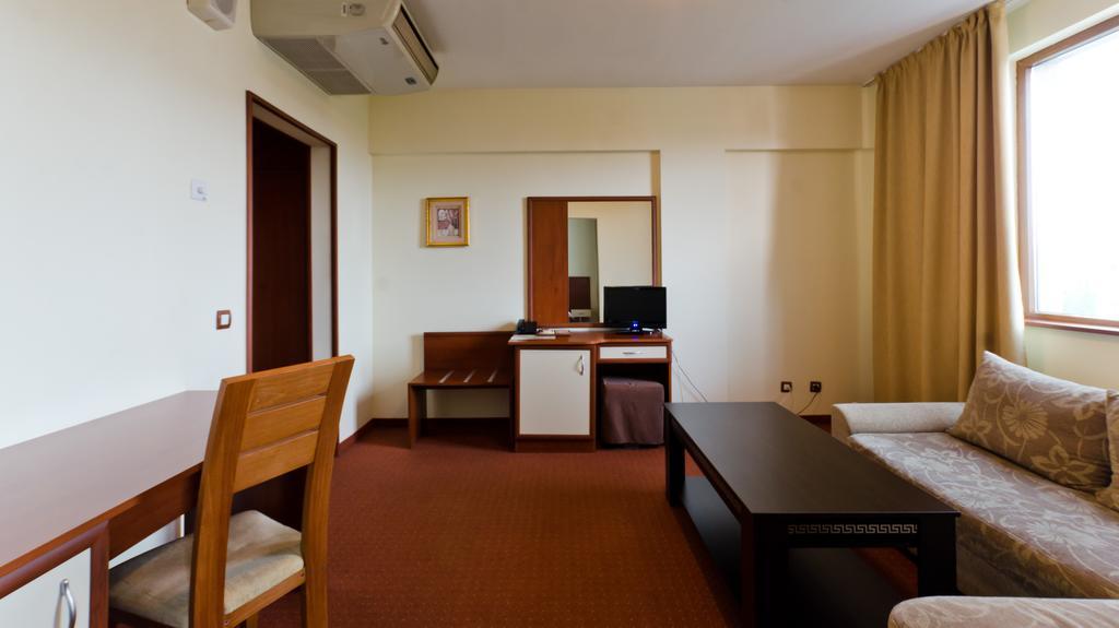 Nadejda Hotel Sofya Dış mekan fotoğraf