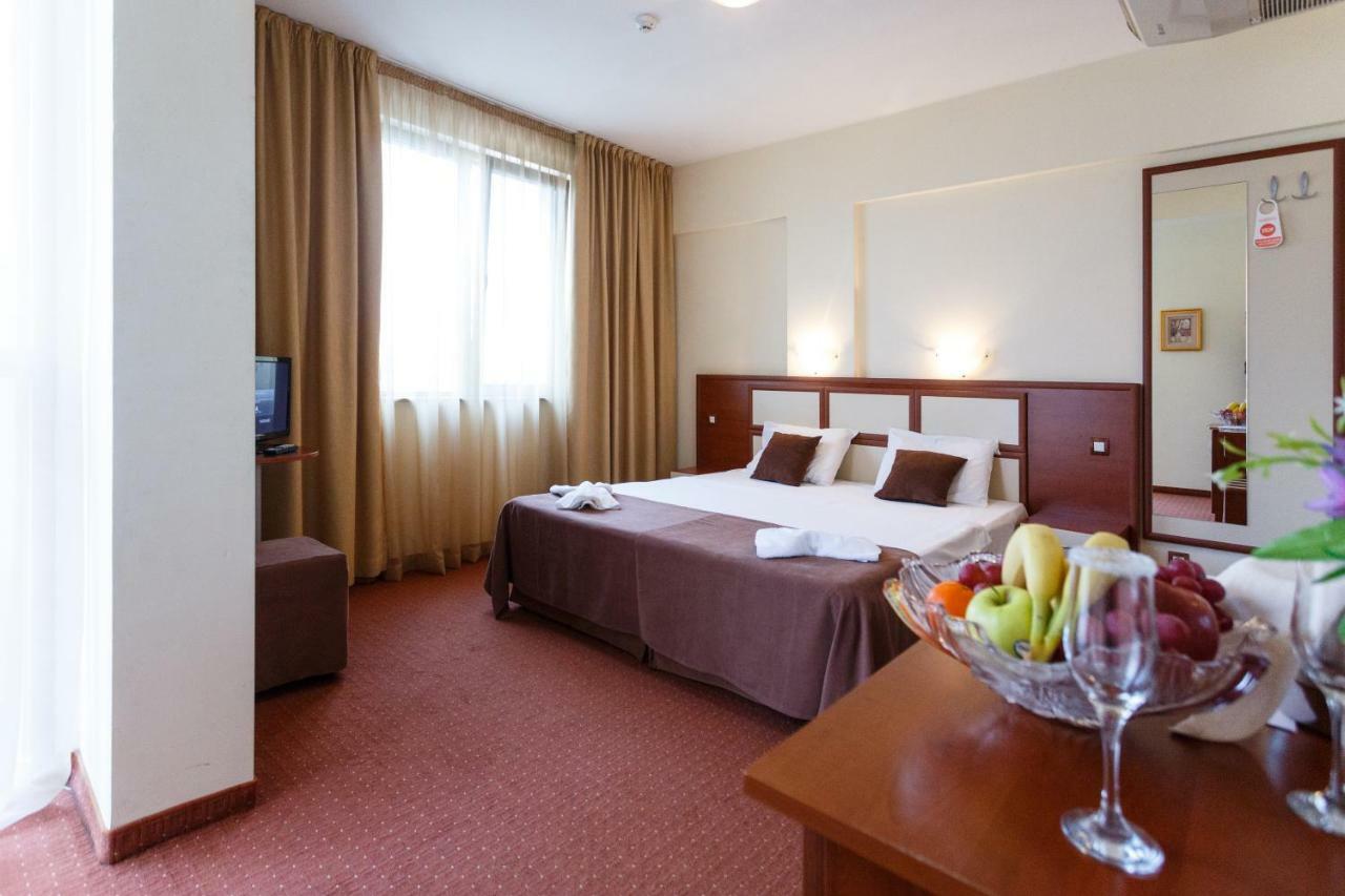 Nadejda Hotel Sofya Dış mekan fotoğraf